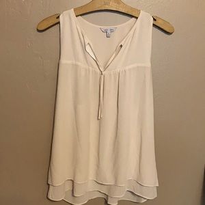 Flowy eggshell top